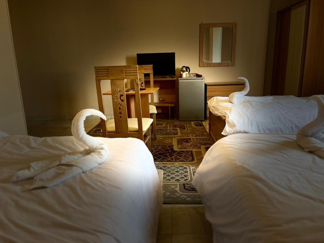 Grand Pyramid View Hotel Kafrat al Jabal Экстерьер фото